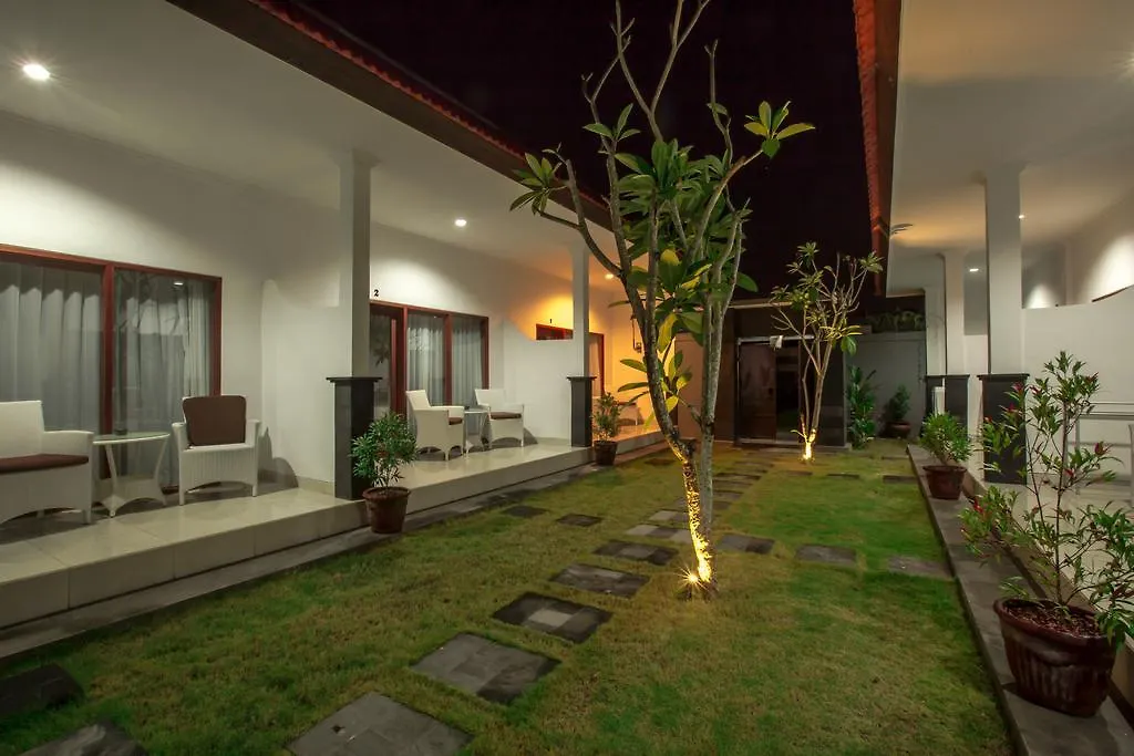 فندق سمينياكفي  Twin House Batubelig 2*,
